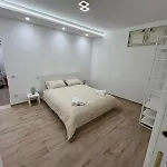 Apartment Ugaria *